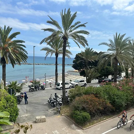 Historic Center Sanremo,10 Min To The Sea Σαν Ρέμο