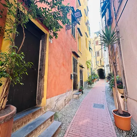 Διαμέρισμα Historic Center Sanremo,10 Min To The Sea