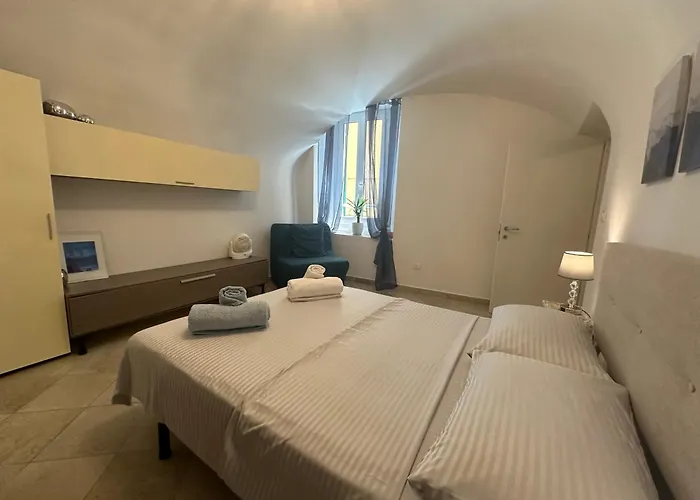 Historic Center Sanremo,10 Min To The Sea Appartamento