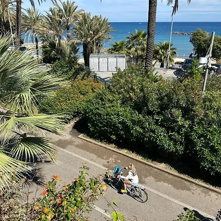 Historic Center Sanremo,10 Min To The Sea Apartment