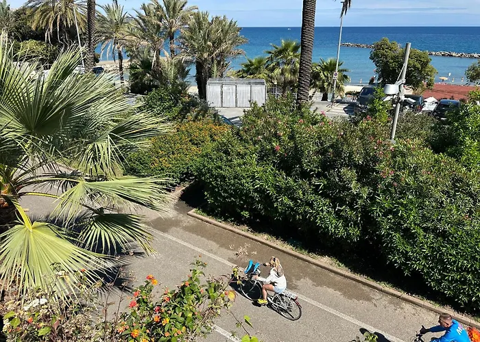Historic Center Sanremo,10 Min To The Sea Apartment